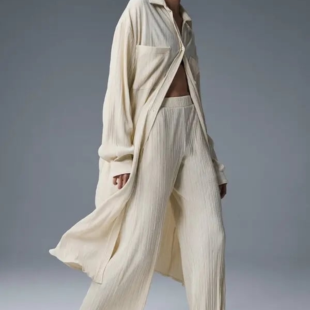 ALO Micro Plisse Shirt Dress - Oat Milk SIZE M
